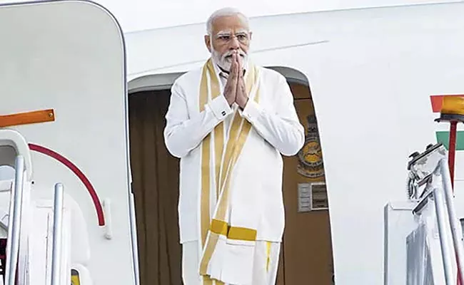 Threat Letter Warns Of Suicide Bomb Attack On PM Modi Kerala Visit - Sakshi