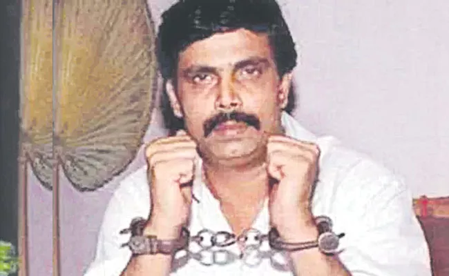  Gangster Anand Mohan is being released to secure Rajput votes in the elections, said Uma Devi - Sakshi