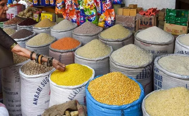 Central Govt Alert For Prices Of Pulses Are Rise - Sakshi