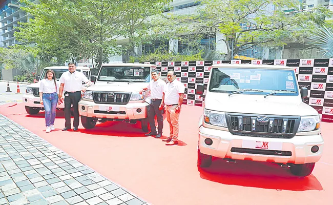 Mahindra Launches New Pick-up Trucks - Sakshi