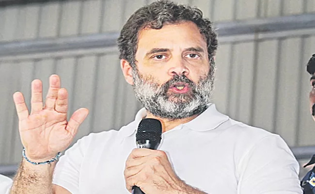 karnataka assembly elections 2023: Rahul Gandhi promises fishermen Rs 10 lakh insurance cover, Rs 25 subsidy per litre of diesel - Sakshi