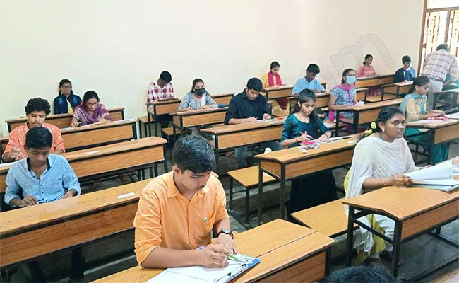 Tenth Public Examinations Began On Monday In AP State Ended Peacefully - Sakshi