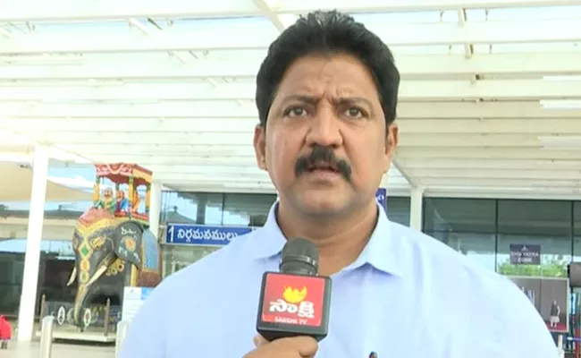 MLA Vallabhaneni Vamsi Slams Nara Lokesh Yatra - Sakshi