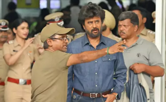 AR Murugadoss Reacts To Failuer Of Rajinikanth Darbar Movie - Sakshi