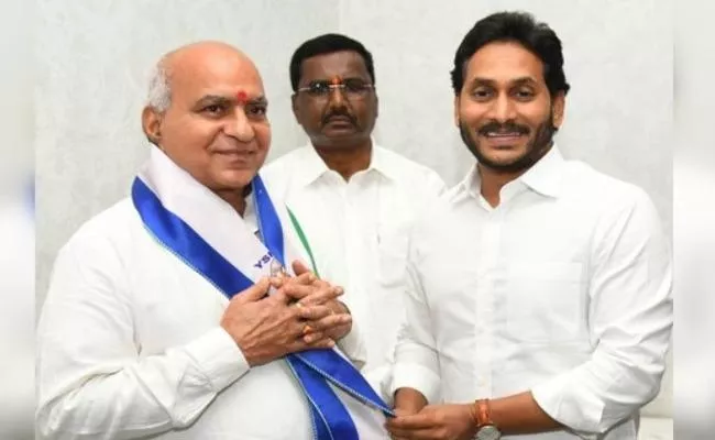 Sattenapalli Former MLA Venkateswara Reddy Joins YSRCP CM Jagan - Sakshi