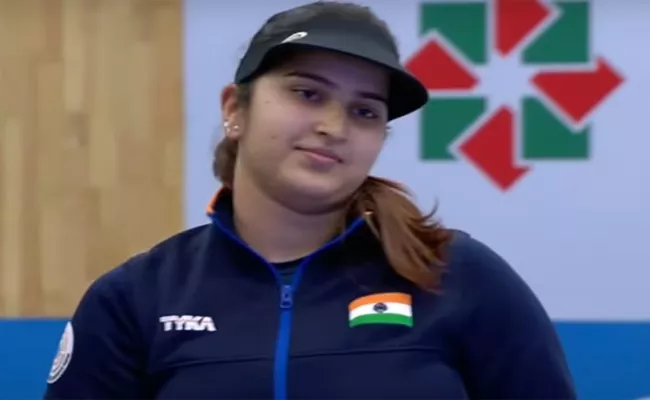 Shooting World Cup: Rhythm Sangwan Breaks World Record, Missed Medal In Baku - Sakshi