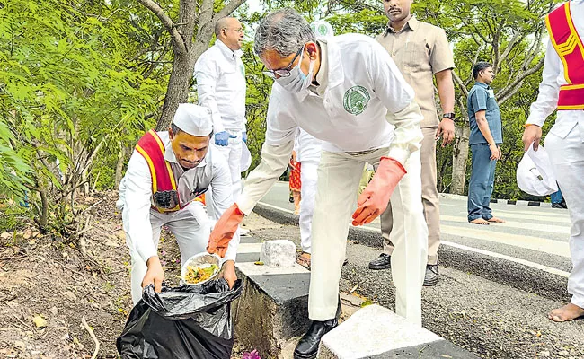 Responsibility of every devotee to protect the environment in Tirumala - Sakshi