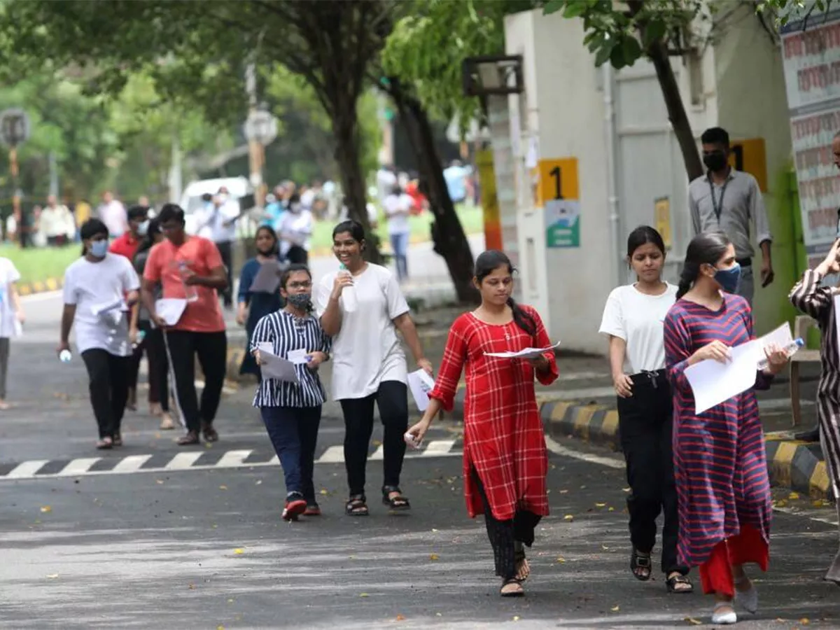 APEAPCET 2023 Exam Started In Andhra Pradesh - Sakshi