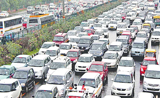 Passenger Vehicle Dispatches Rise 13 PerCent In April - Sakshi