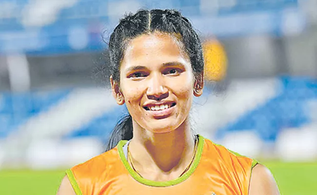 Jyothi Yarraji Won Gold In 100m Hurdles Federation Cup Athletics - Sakshi