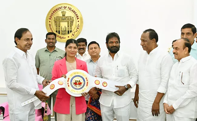 CM KCR RS-2-Crore Financial Help Nikhat Zareen Olympics Training - Sakshi