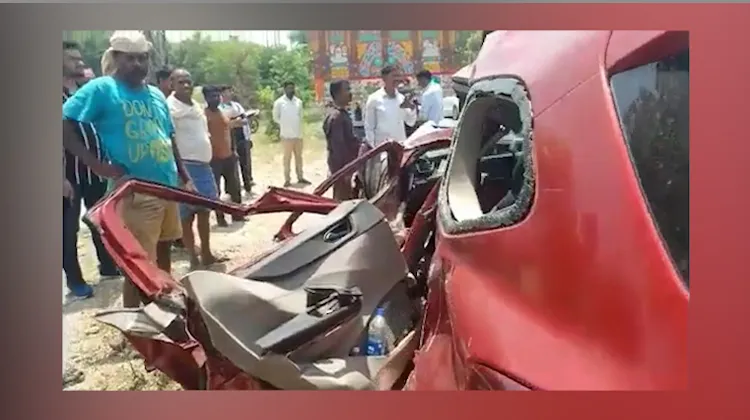 Video Road Accident In Narsingi 