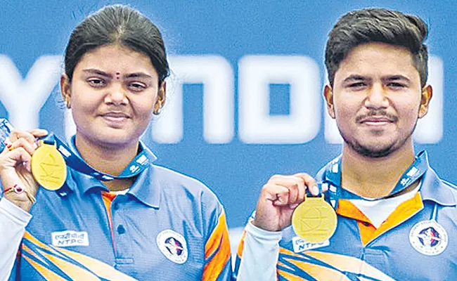 World Cup Archery Stage 2: Jyothi Surekha Ojas Pravin Pair Won Gold - Sakshi