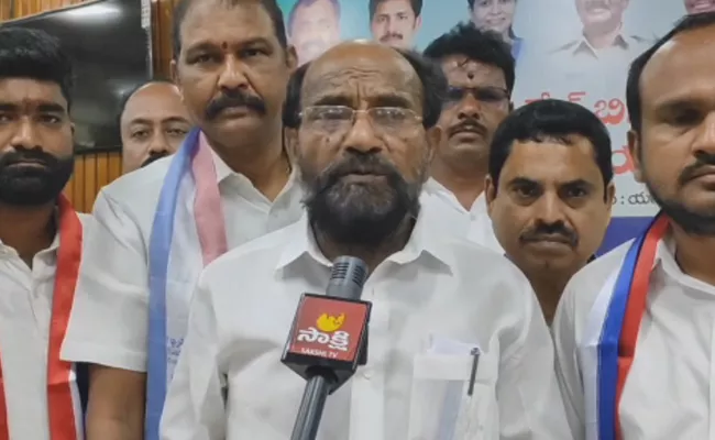 MP Krishnaiah Slams Chandrababu Naidu - Sakshi