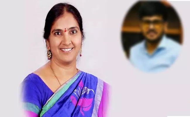 Competition From Own Party To Padma Devender Reddy At Medak Seat - Sakshi