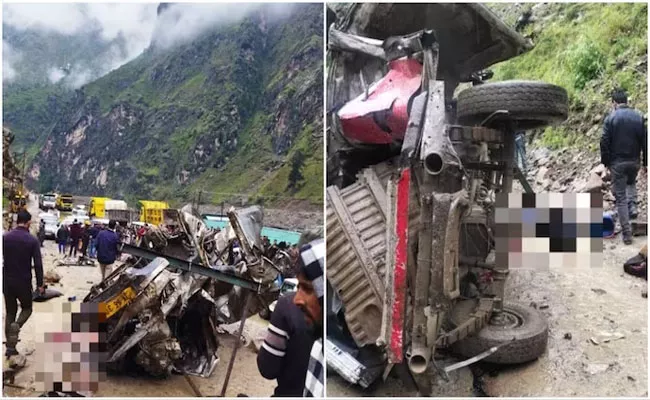 Road Accident In Jammu and Kashmir Few Dead Several Injured - Sakshi