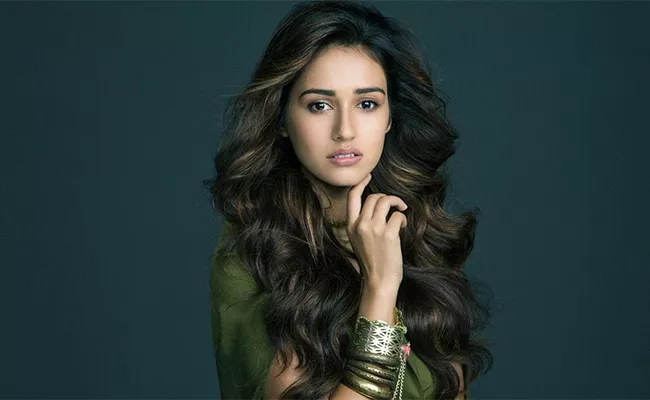 Disha Patani To Pair Up With Simbu - Sakshi