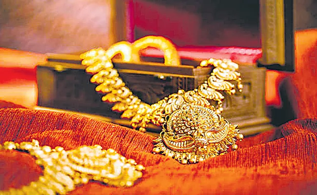 Organised jewellers to report 12 to 15 percent revenue growth in FY23 - Sakshi