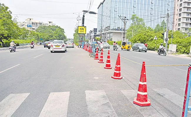 traffic jam in sagar society signal junction hyderabad - Sakshi