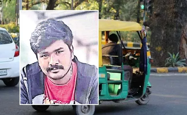 Auto driver brutally murder in Visakhapatnam - Sakshi