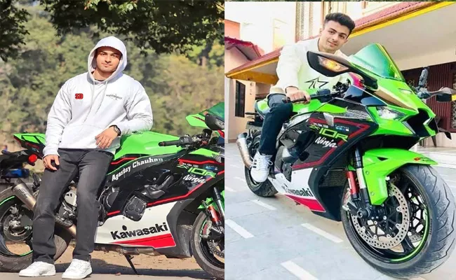 Bike Rider YouTuber Agastya Chauhan Died In Tragic Road accident - Sakshi