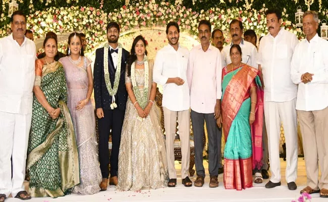 Cm Jagan Attends Kalpalatha Daughter Wedding Reception - Sakshi