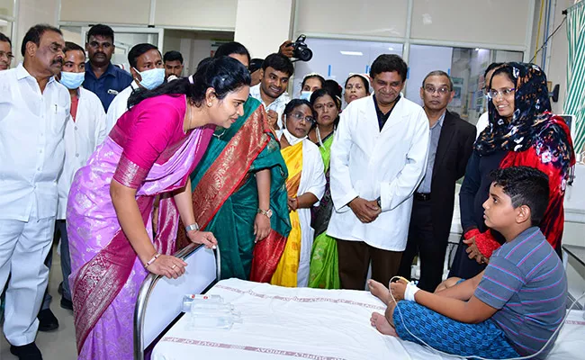 AP CM Launches Family Doctor Programme Services To 92 Lakh People - Sakshi