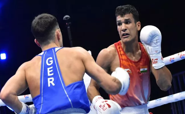 Akash Sangwan, Nishant Dev Keep It Up At World Boxing Championships - Sakshi