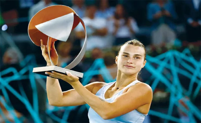 Aryna Sabalenka Beats World No 1 Iga Swiatek To Win Madrid Open Title - Sakshi