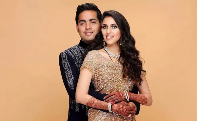 Akash ambani shloka mehta welcome their second child blessed with baby girl - Sakshi