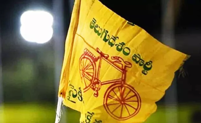 Political Cold War Between Yanamala Brothers In TDP - Sakshi