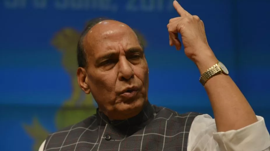 Rajnath Singh Digs At Priyanka Gandhi Says Seasonal Hindu  - Sakshi