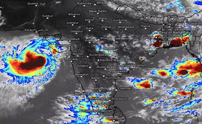 Cyclone Biparjoy to cross near Jakhau Port in Gujarat on June 15 - Sakshi