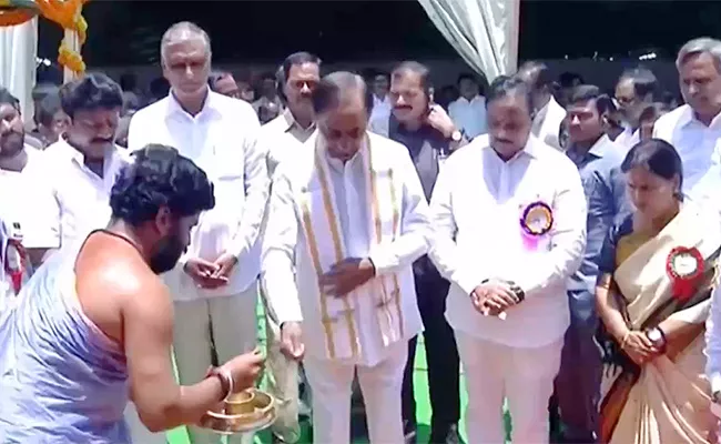 CM KCR foundation stone For 2000 Bed Block In NIMS - Sakshi