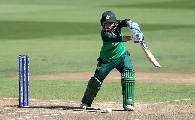 Pakistan women cricketer Nahida Khan announces retirement from international cricket - Sakshi