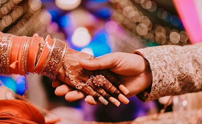 Bride Calls Off Wedding As Groom Demands Mutton In Feast In Odisha - Sakshi