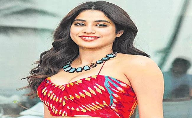 Janhvi Kapoor to play an IFS officer in Ulajh - Sakshi