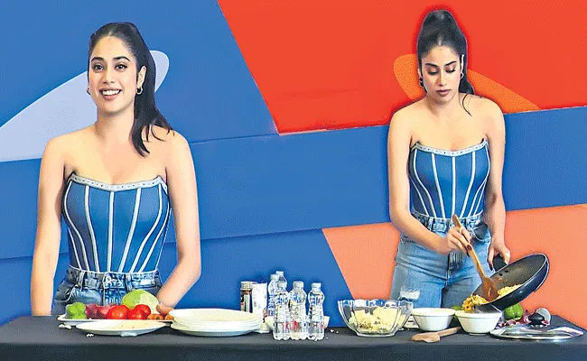 Janhvi Kapoor Making Favourite Korean Gochujang Noodles - Sakshi