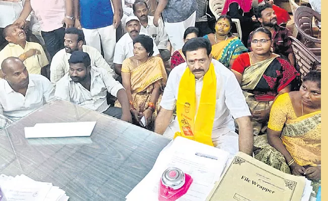 Ticket fight in TDP kavali tdp assembly - Sakshi