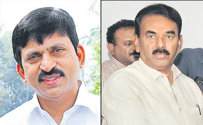 Ponguleti Srinivas reddy and Jupally Krishna reached Delhi - Sakshi