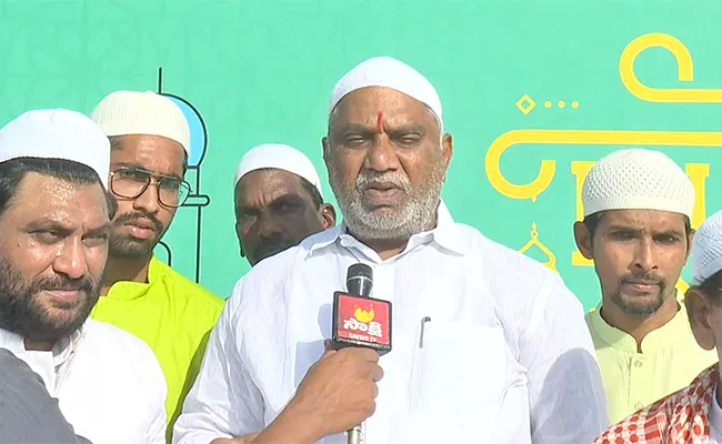 Muslims Special Prayers In Vijayawada On The Occasion Of Bakrid - Sakshi