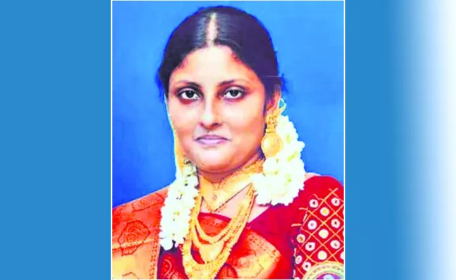 Bride commits suicide - Sakshi