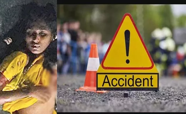 Mother And Child Dead In Mahabubabad Road Accident - Sakshi