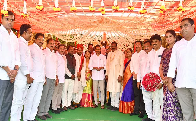 CM YS Jagan Attend MLA Rapaka Varaprasada Rao Son Wedding - Sakshi