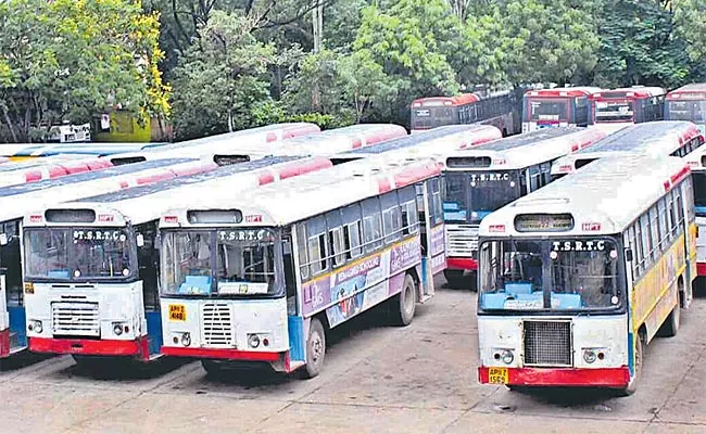 TSRTC Income 20 Crores In One Day With Ticket Charge - Sakshi