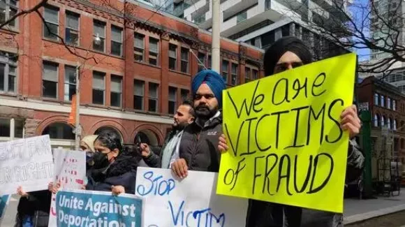 Indian Students Protest in Canada - Sakshi