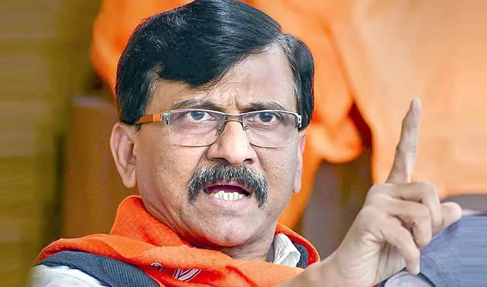 What is Happening in Maharashtra Asks Shiv Sena Sanjay Raut - Sakshi