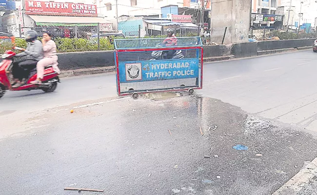 Overflowing drainage manholes in the city - Sakshi