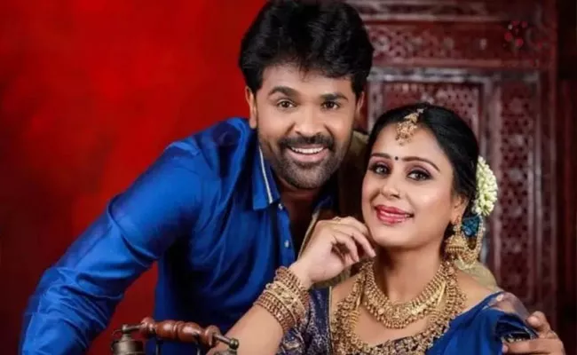 Theft Happened in TV Actors Rajkamal and Latha Rao House - Sakshi