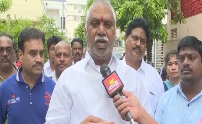 Ysrcp Mla Malladi Vishnu Fires On Pawan Kalyan - Sakshi